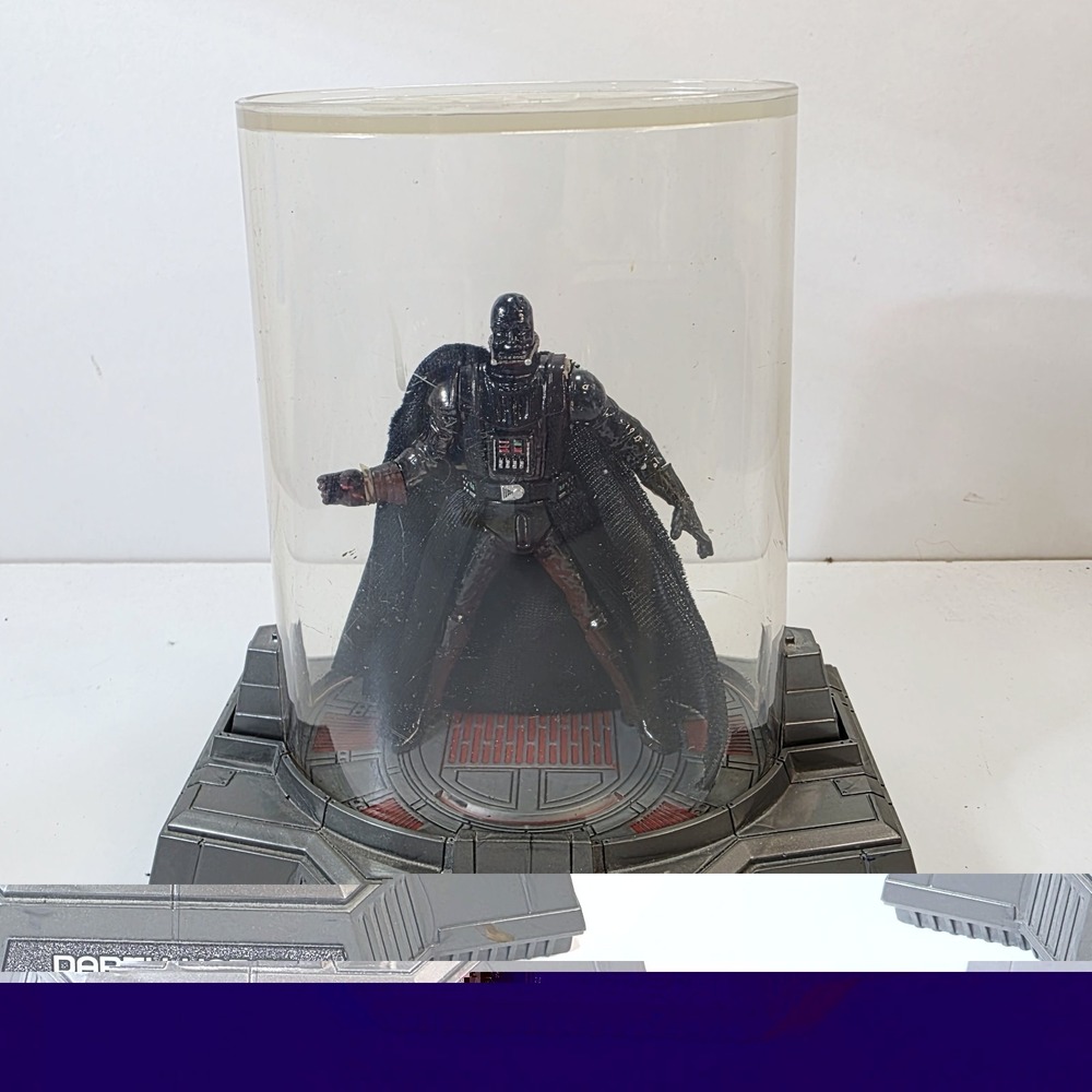 Star Wars Darth Vader Hasbro 2005 Titanium Series Die Cast Action Figure in Case